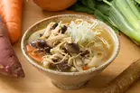 たっぷりきのこ豚汁 Mushroom Tonjiru（玄米と豚汁 お玄さんのとん汁食堂 田町店）