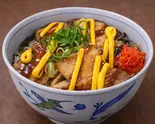 チーズたっぷりラフテー丼(九州沖縄三昧 ナンクルナイサ きばいやんせー 森下店)