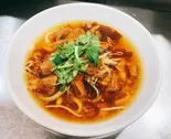 牛肉醤油刀削麺(優香 刀削麺 小台店)