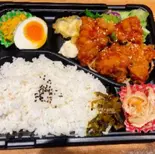 【人気NO.3】とり天ヤンニョムチキン弁当（【ご飯増量無料】弁当と焼き鳥 いっちゃん）
