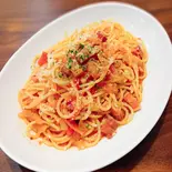 アマトリチャーナ(熟成パンチェッタとタマネギのトマトソースパスタ)(イタリア食堂VaBene)