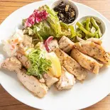葱塩チキン（和洋レストラン 岩崎）