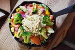 MCTオイル使用！スモークサーモンとキヌアと雑穀のサラダ Smoked salmon and quinoa salad（ヘルシー＆パワーサラダ サラダ大学）