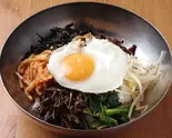 ビビンパ 비빔밥 Bibimbap(韓国料理ナジミキンパ)