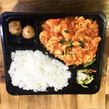 エビと玉子チリソース弁当（中国家庭料理 佳成）