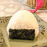 おにぎり(昆布)（70’s cafe）