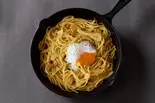 温玉ペペロンチーノ Soft Boiled Egg Peperoncino（【ニンニク＆絶品パスタ】漢のペペロンチーノ 天王寺店）