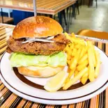 チキンバーガー（MIND CAFE ＆ GREEN）