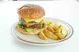 ダブルチーズバーガー(WILLIE's)