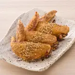 秘伝の手羽先唐揚げ！(16本盛り)（カドクラ商店荏原町）