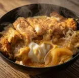 ふわトロ卵のカツとじ丼（ふぐと鉄板焼き ガブ飲み食堂）