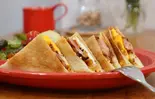 ホットサンド ベーコン玉子(Misaki café)