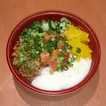 サーモンばくだん丼（鳥八 下丸子店）