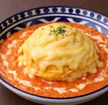 ドレスドチーズオムライス(トマトクリーム)(Hero`s Cafe and Sports Bar)