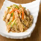 春雨サラダ（青山餃子房 青砥店）