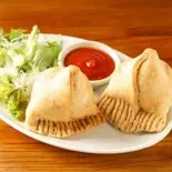 サモサ/Samosa（ローカルスパイシーシタラ）