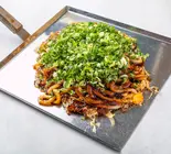 うどん肉玉・たっぷり青ネギかけ（八昌）