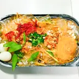 エビの煮込みライスペーパーミックス(Bánh tráng trộn tôm rim)（GENZ Tea＆Food）