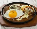 チーズ煮込みハンバーグ&目玉焼き Cheese Hamburg Steak & Fried Egg(千田の煮込みハンバーグ)