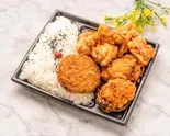 マンモス突進DXⅡ弁当(メガ盛りマンモス弁当 吹田店)