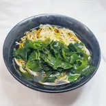 (温)わかめそば 又は うどん (Warm) Seaweed Soba/Udon（富士そば 川口店）