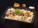 マトンビリヤニデザートグリーンサラダMutton  biryani dessert green salad（ビクトリア ケバブ ビリヤニ ハラル 専門店Victoria Kebab Biryani Halal house）