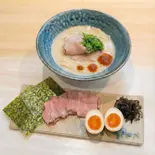 特製とんこつラーメン(純とんこつラーメン 天翔 北千住本店)