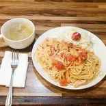 エビトマトクリームパスタ（チャンプ亭）