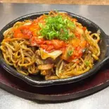 豚バラキムチ焼きそば（ふぐと鉄板焼き ガブ飲み食堂）