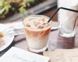 アイスカフェラテ Iced cafe Latte（BurgerMania恵比寿店）