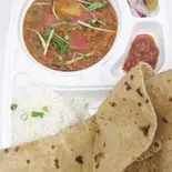 カレー＆チャパタイセット【カレー1種選択】Curry ＆ Chapati Set [Choose 1 Curry ]（南インド料理 マハラニ）