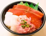 まんまる丼(23)（魚丼 北千住本店）
