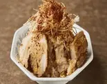 「極辛・ネギ」「肉盛り」 背脂炒飯(味一 Factory極)