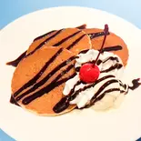 鎮守府パンケーキ（ネイビーブルー 福岡天神コンカフェ）