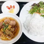 ブンチャー BÚN CHẢ（KOIベトナムフォー）