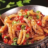 イカの四川風焼き鍋 Sichuan-Style Braised Squid（永利 池袋西口店）