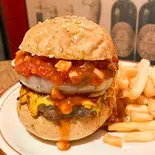 トマトサルサチーズバーガー(フレンチフライ付き)（スタンドココペリ (CAFE＆BAR Thunderbird)）