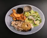 227gハーフポンド 直火焼きビーフパイナップルモッツアレラビーフハンバーグステーキ（BURGERLION UTSUBO A GOGO）