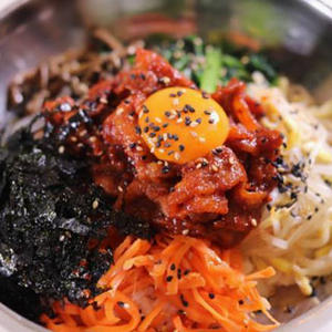 豚のコチュジャン炒めビビンバ[スープ付き]