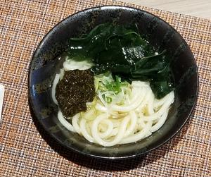 究極の塩だし 温わかめうどん
