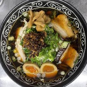 三日月スペシャルラーメン