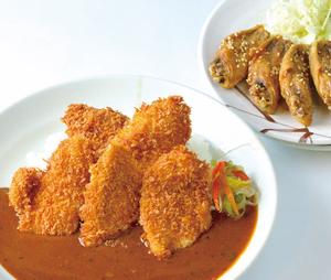 風来坊 チキンカツカレーと手羽先※手羽先は一人前です。