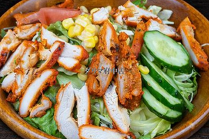 チキンティッカーサラダ Chicken Tikka Salad