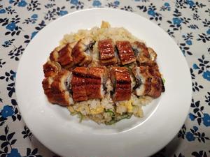 ウナギ炒飯