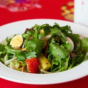 パクチーサラダ Paxi Salad