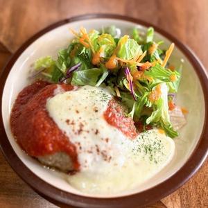 トマトチーズハンバーグ