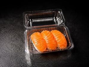 【〆の3貫】とろける生サーモン握り