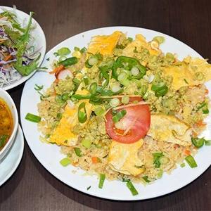 エッグ・キーマピラフセット EGG OR KEEMA FICED RICE SET