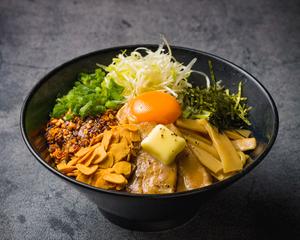 【温玉付き】デラックス極みまぜそば (中盛り:1玉230g)