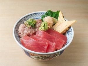 まぐろ丼